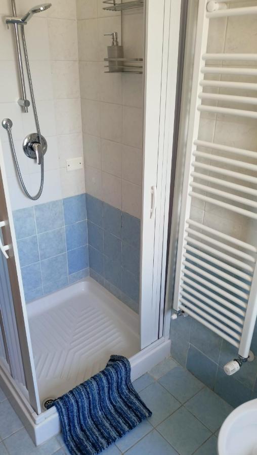 Marco - Camere Con Bagno Privato Vicino Al Centro โฟลีโญ ภายนอก รูปภาพ